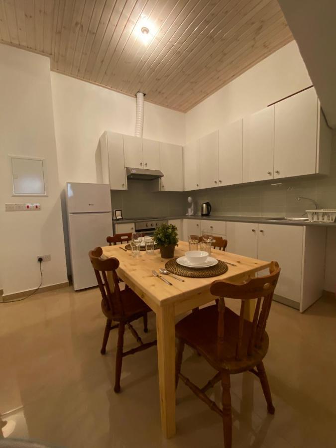 Central Suites Perikleous 53 Down Town Nicosia By Platform 357 外观 照片